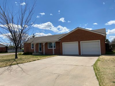 1101 N Chestnut St, Stratford, TX, 79084