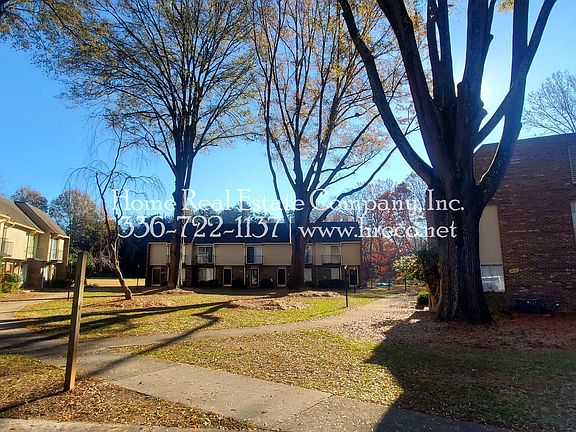 2nd image of 1433 Brookwood Dr APT C