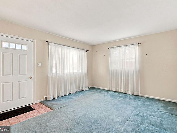 5th image of 179 Colburn Dr