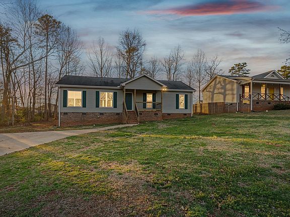 4th image of 104 Jacqueline Rd