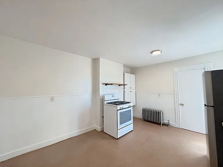 8 Main St #2 — Photo 12