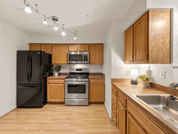 5th image of 6111 Wigmore Ln Unit F