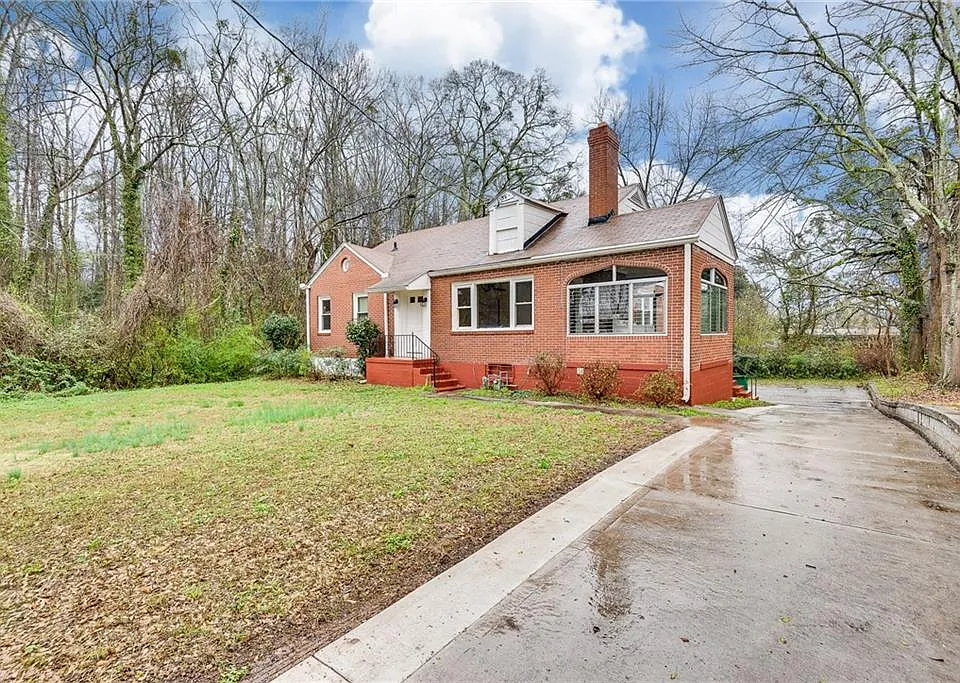 1287 Eastland Rd SE