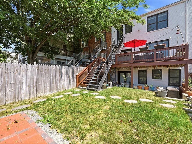 1221 Oates St NE #B — Photo 21