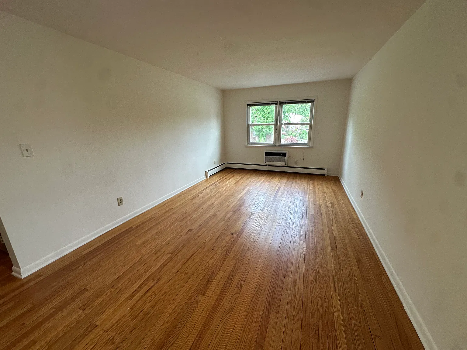 Raritan Rd, Clark — Photo 1