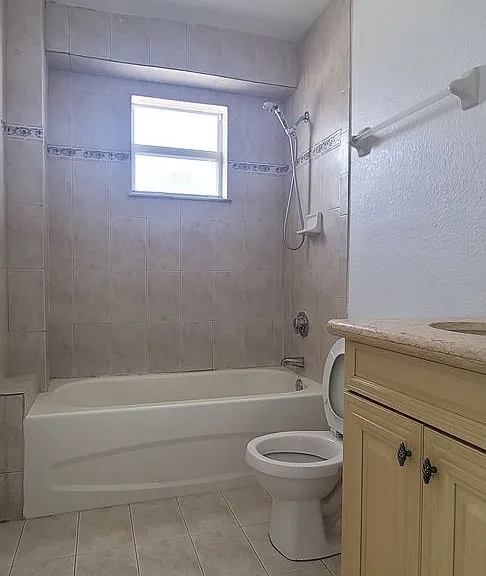 520 SW 5th St — Photo 42