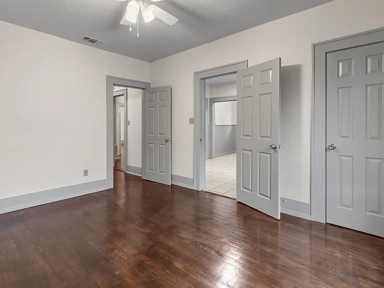 2811 Lawrence Rd — Photo 8