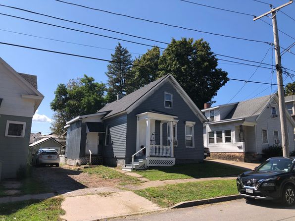 1205 Walnut St, Utica, NY 13502 – 2-bedroom rental in Utica
