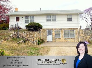 11705 Glenwood Ln, Saint George, KS 66535