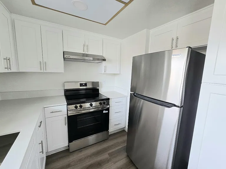 2101 Vine St #322 — Photo 6
