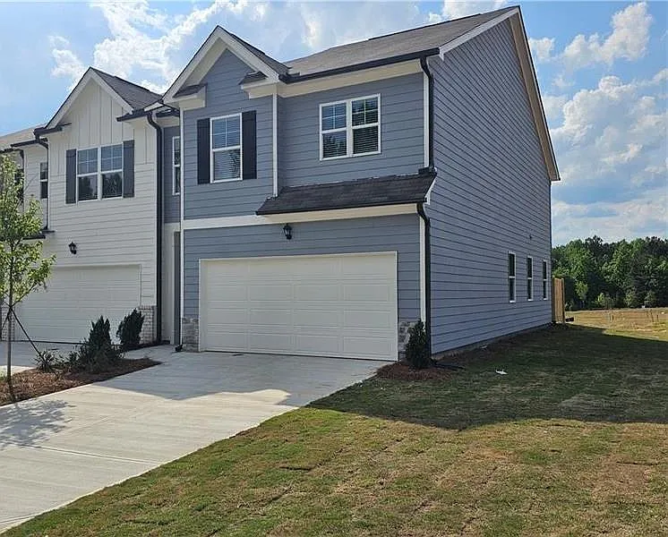 3 bed, 2.5 bath, 1877 sqft, $2,000 — Photo 2