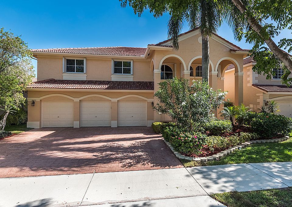 2nd image of 3695 Vista Way