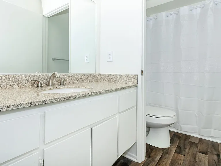 Pinecrest Apartment Homes — Photo 30