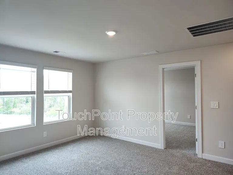 115 Sentinel Ct — Photo 28