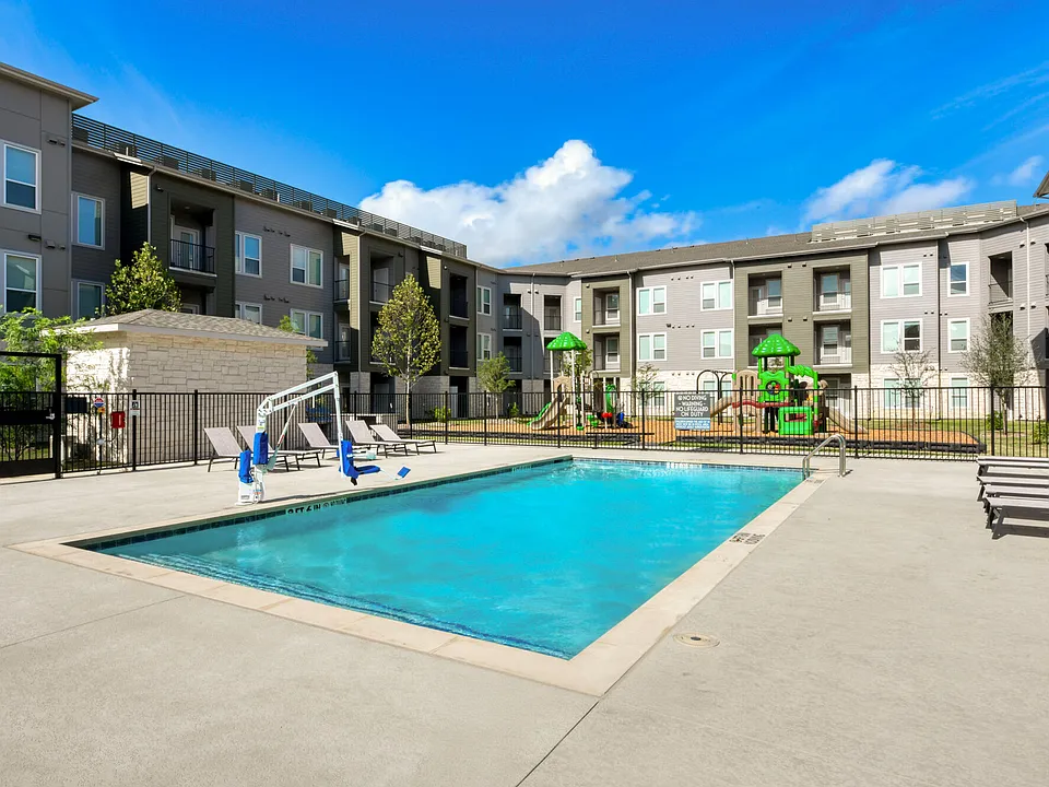 Sunstone Apartments