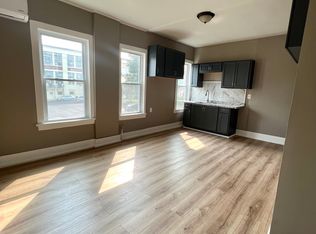 41 Elk St, Amsterdam, NY 12010