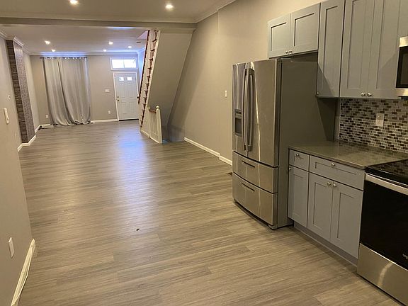 3rd image of 3238 N Carlisle St #1