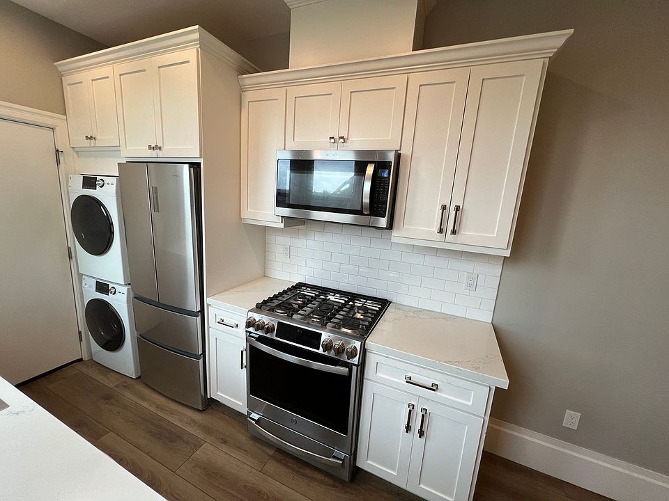 1st image of 520-524 Lombard St #522
