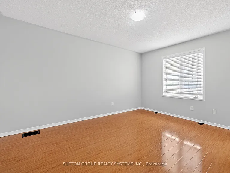 6556 Opera Glass Cres S — Photo 31