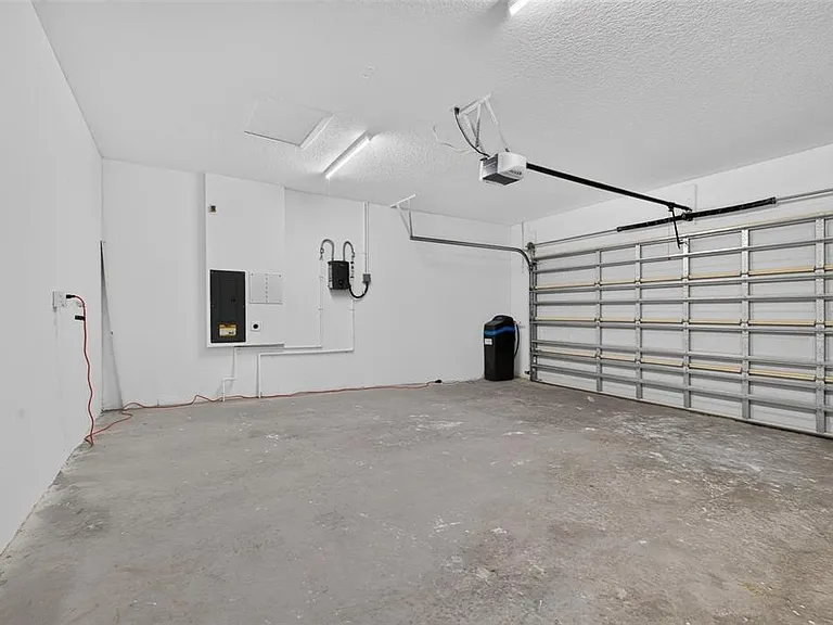 6336 Chorus Dr — Photo 46