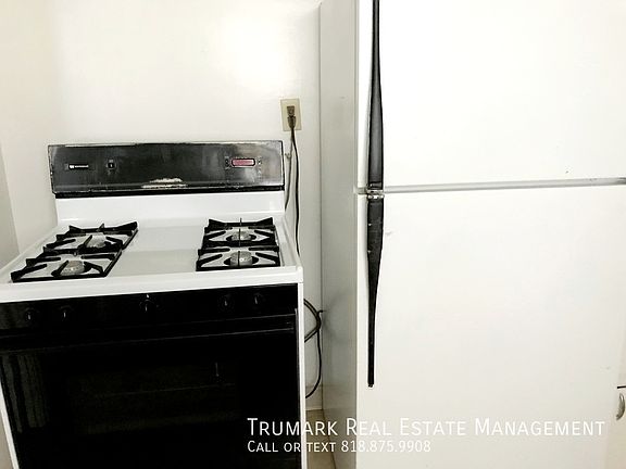 2nd image of 2315 Merton Ave