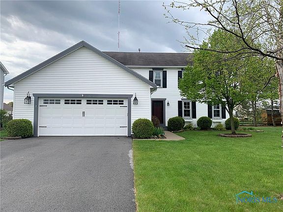 3rd image of 10393 White Oak Dr
