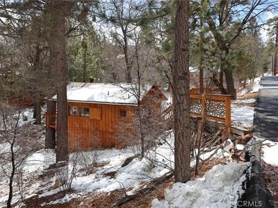 827 Highland Ln, Sugarloaf, CA, 92386