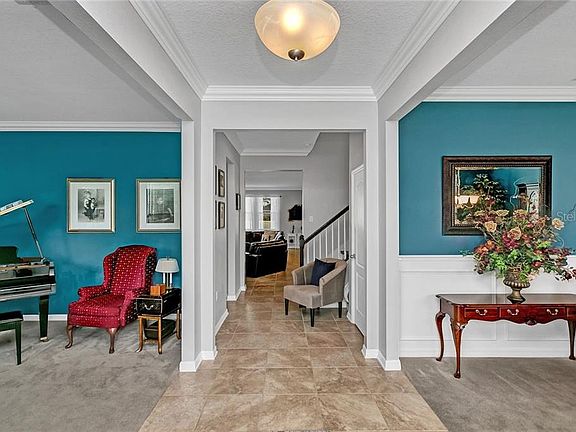 4th image of 5618 Versailles Ln