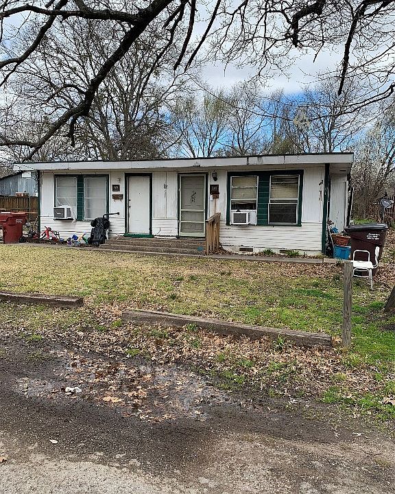 805 E 12th St, Bonham, TX 75418 Zillow