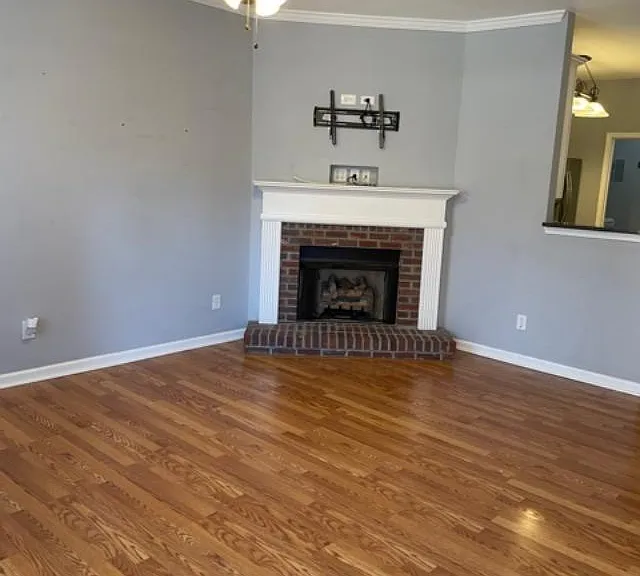 4684 Liberty Square Dr — Photo 2