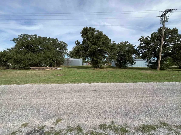 3rd St, Loco, OK 73442