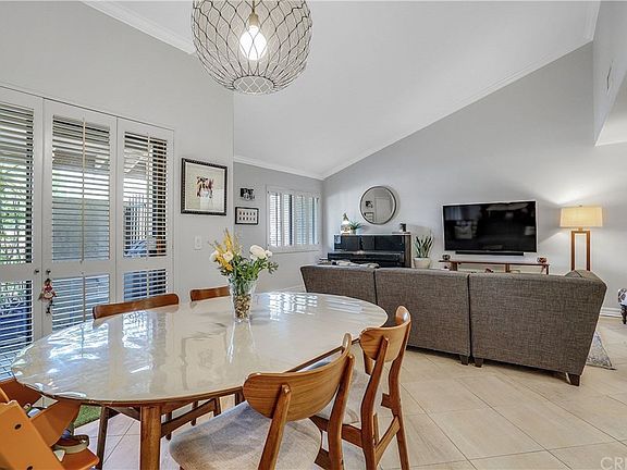 4th image of 18150 Oxnard St Unit 95