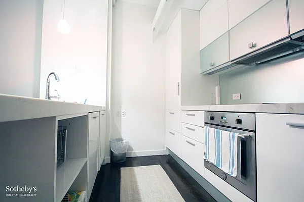 Rented by Sotheby's International Realty | media 21