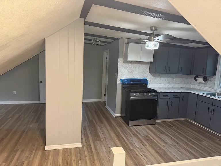 84 Farrington Ave — Photo 3