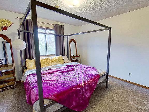 3rd image of 365 Ellis Ave APT 2