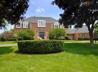 577 Saint Andrews Ln, Inverness, IL 60067