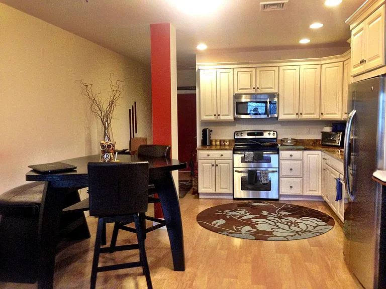 Kitchen overview.
