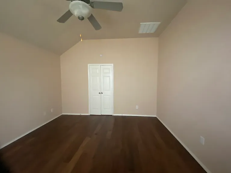 7925 Branch Hollow Trl — Photo 8