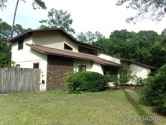 2nd image of 5102 NW 64th Blvd
