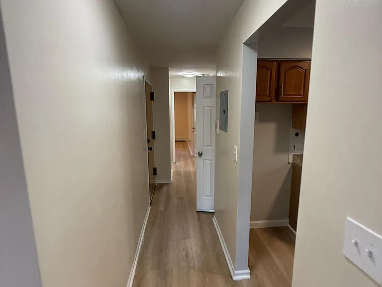 1051 Cauldwell Ave #1 — Photo 6