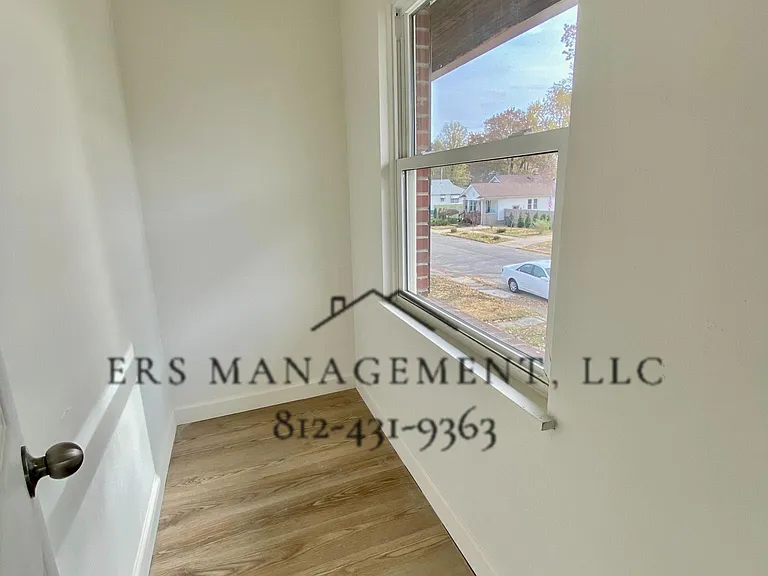 1422 Adams Ave #B — Photo 3