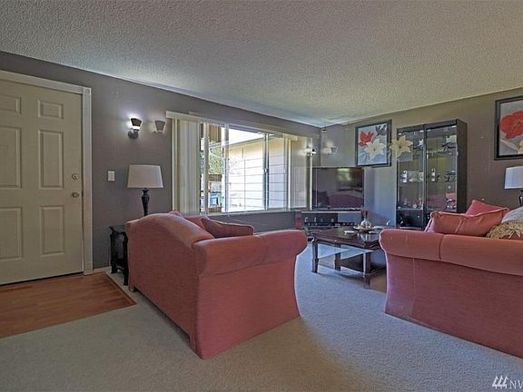 2nd image of 4424 129th Pl NE