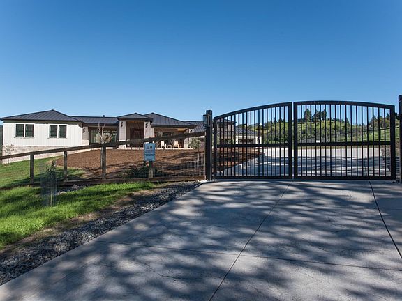 3rd image of 3932 Silver Fox Court