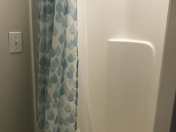 4th image of 569 Myrtle Ave #2W