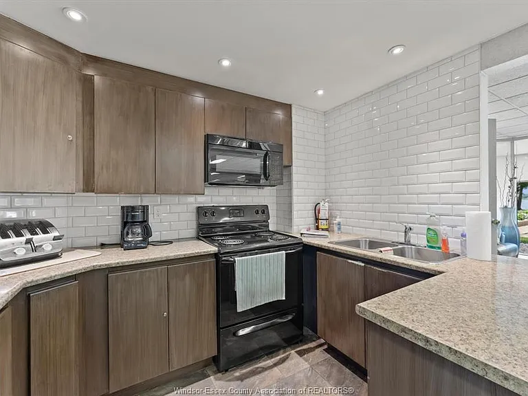 3601 Riverside Dr E #706 — Photo 25