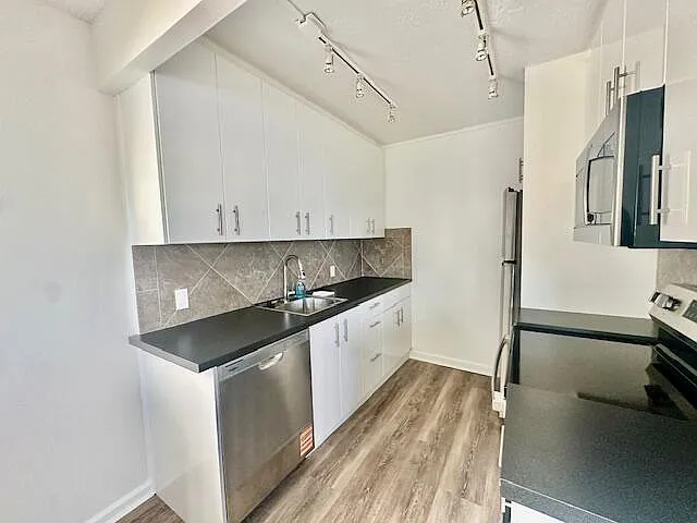 3080 Cornwall Dr #D — Photo 5