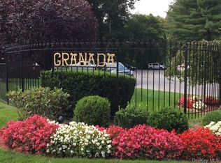 12-11 Granada Cres, White Plains, NY 10603