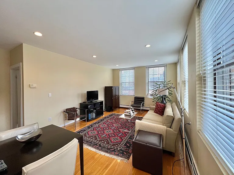 19 Fayette St #7 — Photo 5