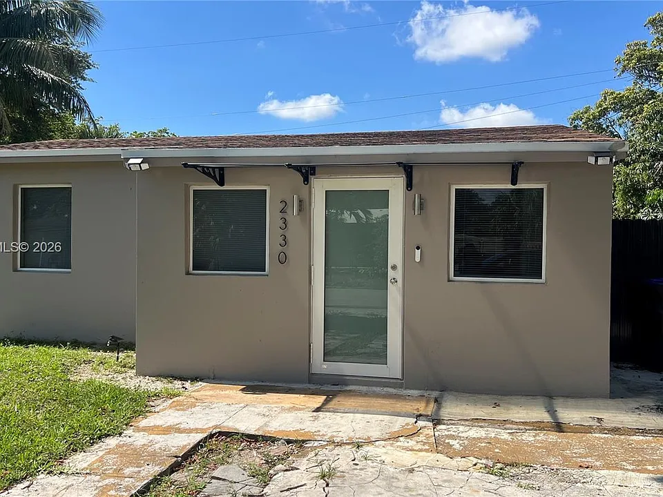 2330 NW 13th St