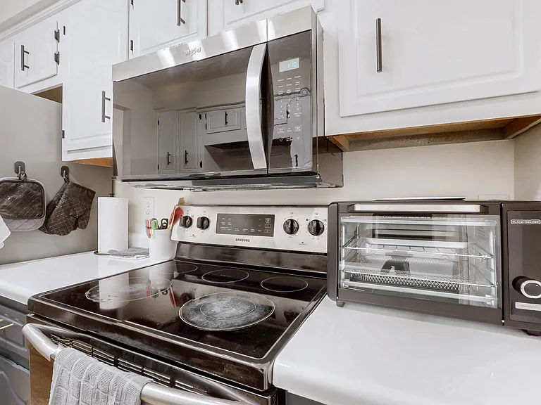 253 White Oak Rd #C — Photo 7